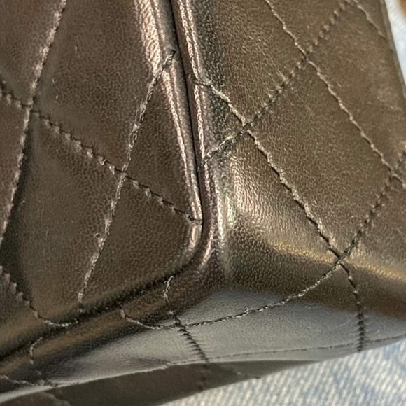 SOLD 🖤 Vintage Chanel Paris Double Flap Small - Picture 6 of 17